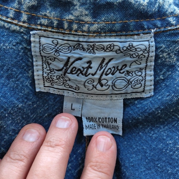 Vintage 80s Acid Washed Embroidered Denim Jacket - Picture 6 of 6